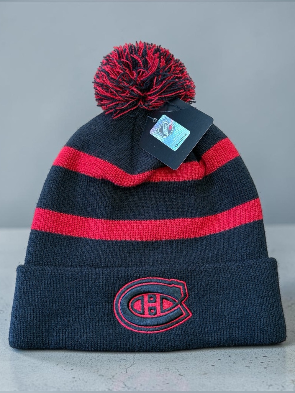 Montreal Canadiens NHL Pom Pom Beanie Toque Black Red